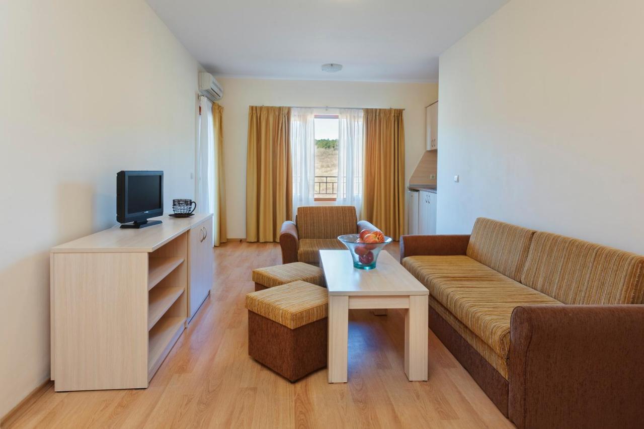 Serena Residence Aparthotel ソゾポル エクステリア 写真