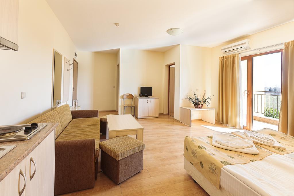 Serena Residence Aparthotel ソゾポル 部屋 写真