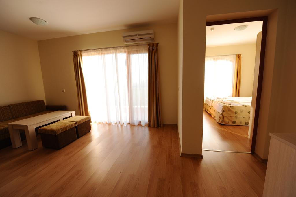 Serena Residence Aparthotel ソゾポル エクステリア 写真