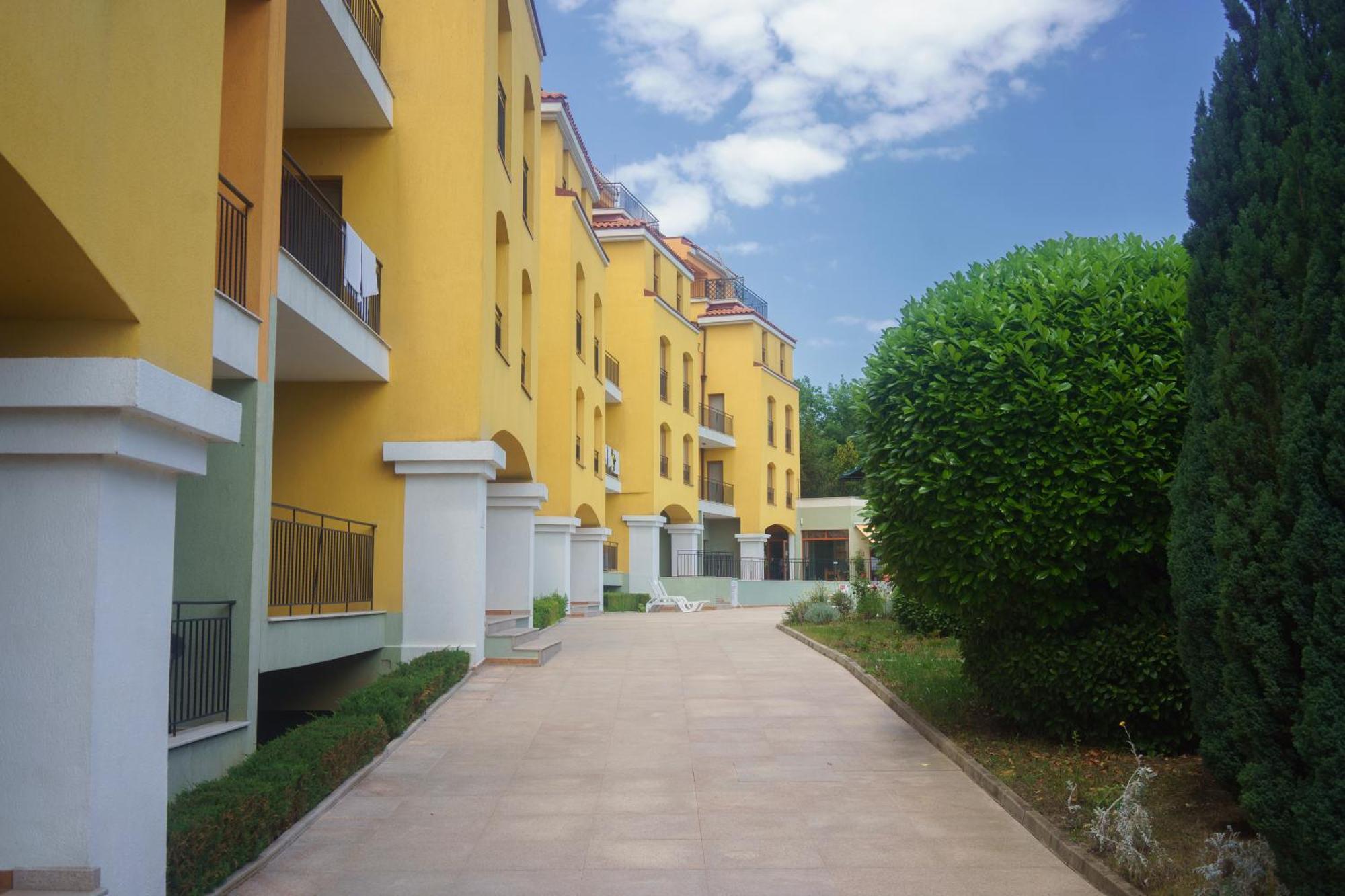 Serena Residence Aparthotel ソゾポル エクステリア 写真