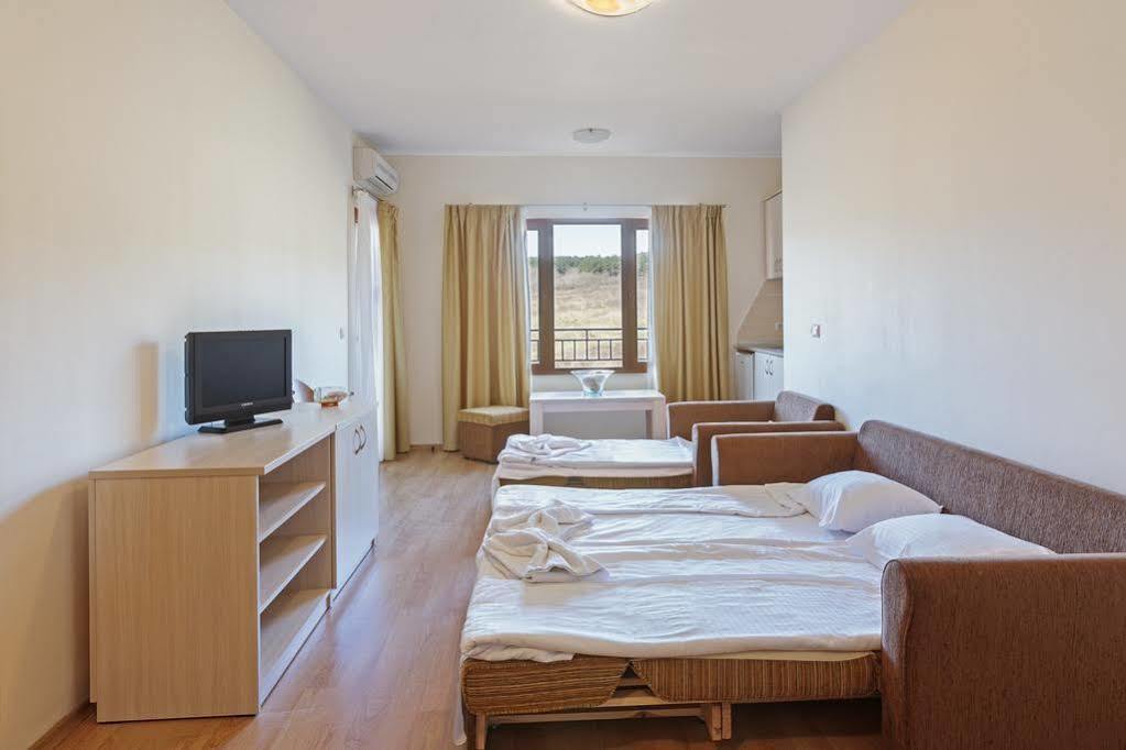 Serena Residence Aparthotel ソゾポル エクステリア 写真