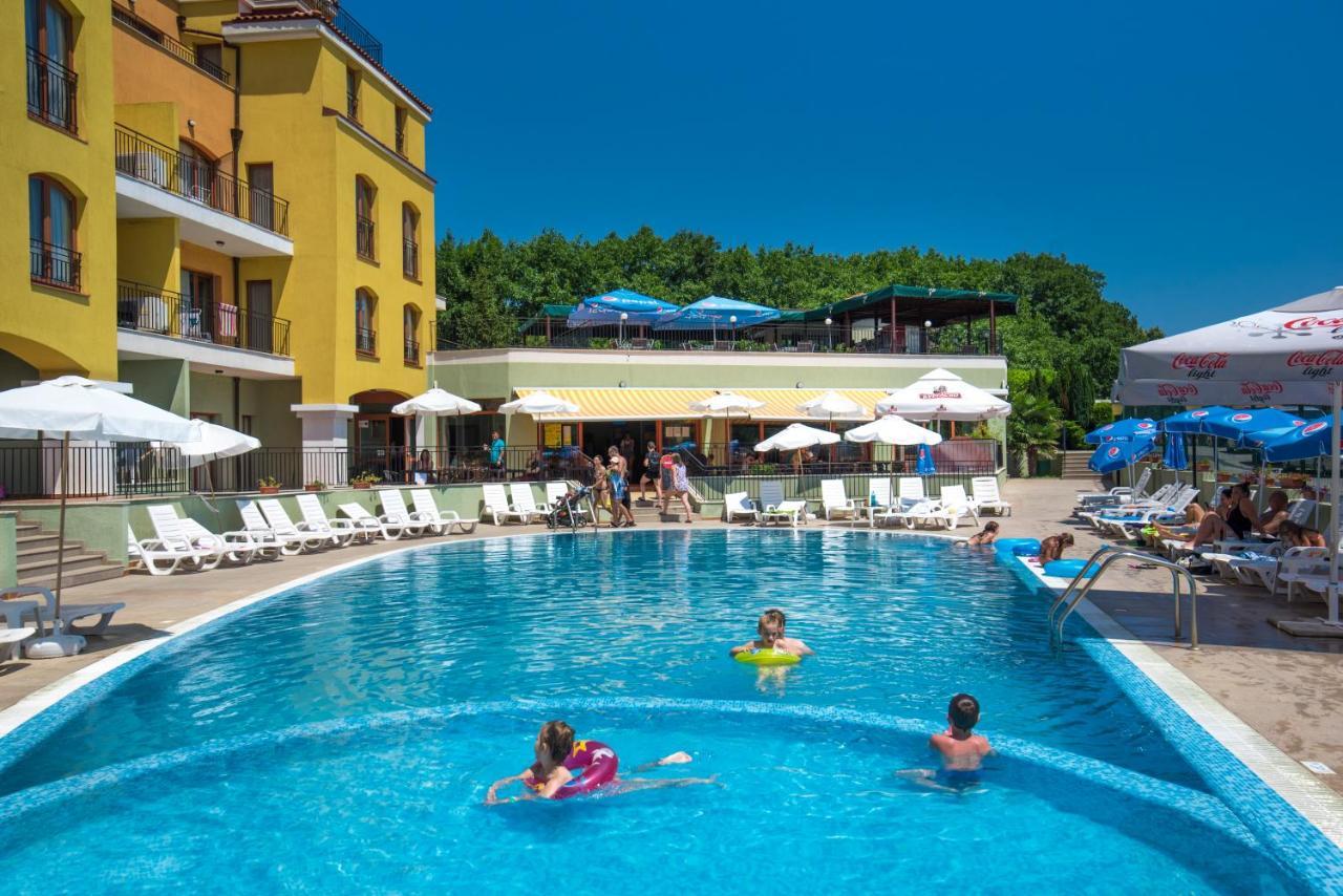 Serena Residence Aparthotel ソゾポル エクステリア 写真